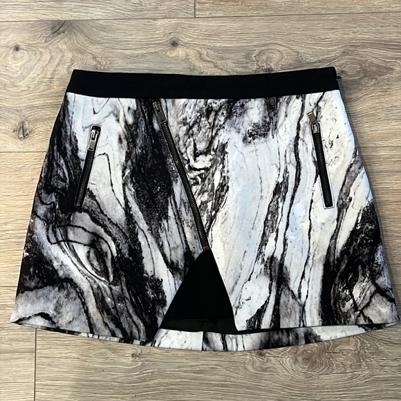 Zara Dresses & Skirts - ZARA Basic Marble Asymmetric Zip Moto Mini Skirt Size Medium